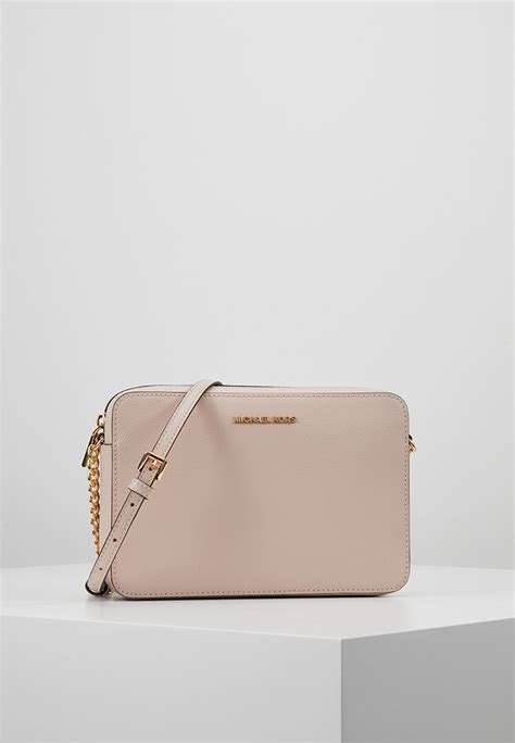 michael kors tasche rosa jet set travel|Jet Set Travel Small Metallic Logo Top.